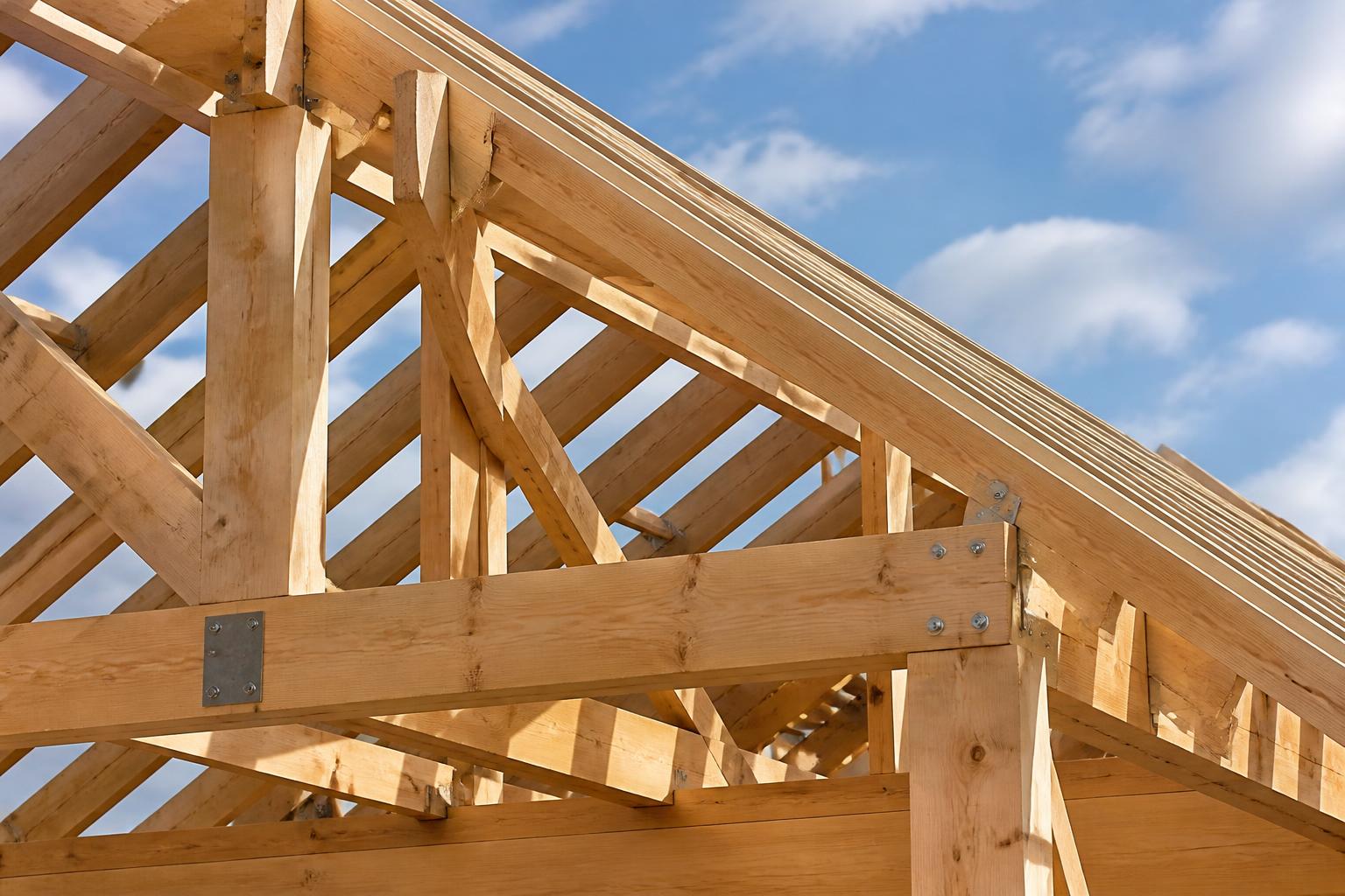 découvrez les points essentiels à vérifier sur votre charpente et structure bois avant de poser la couverture pour assurer solidité et durabilité.